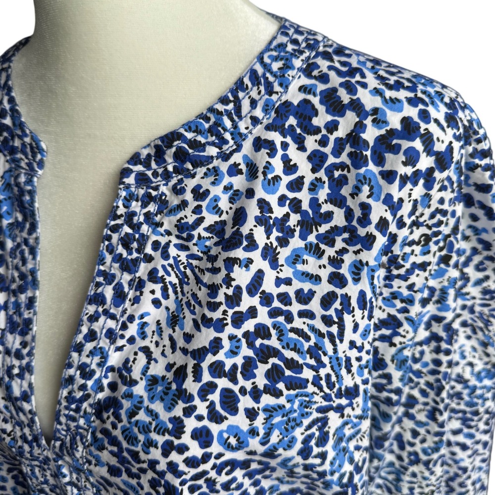 Lilly Pulitzer "Coulter" Tunic Sz L Blue Leopard Print V Neck Ruffle Cuffs - Picture 6 of 16
